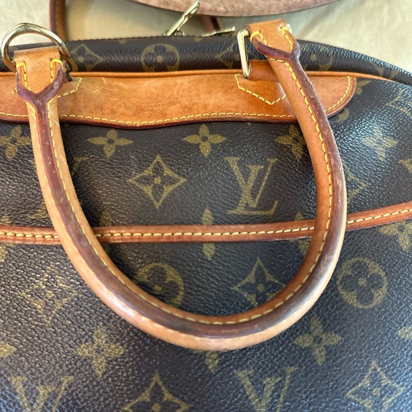 Louis Vuitton monogram Deauville hand bag - Picture 13 of 16